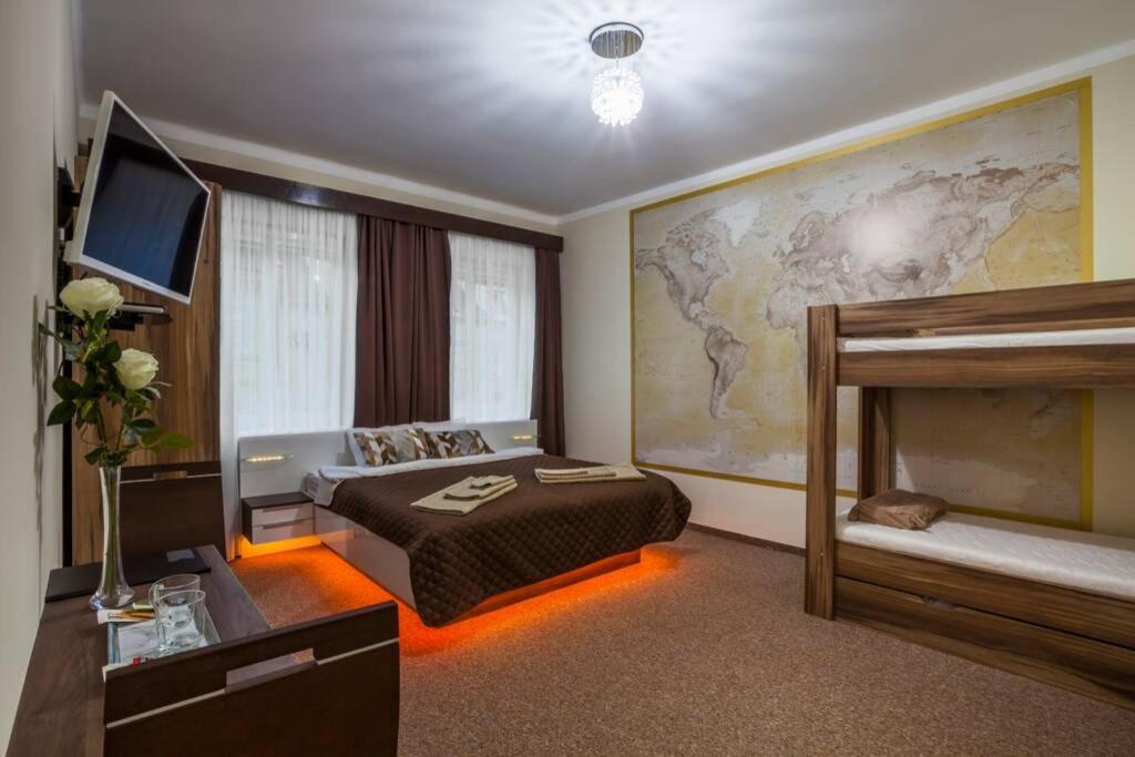 Luxury Air-Conditioned Family Apartment Spitalska Old Town Братислава Екстер'єр фото